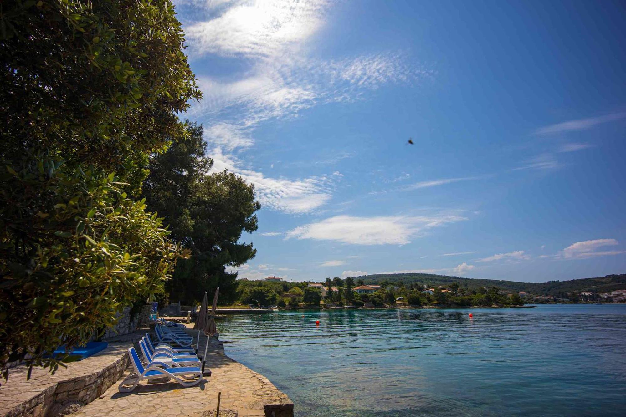 Boutique Guesthouse Sveti Petar, On The Beach, Heated Pool & Boat Berth - Adult Only Nečujam Kültér fotó